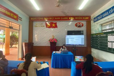 TẬP HUẤN, BỒI DƯỠNG   “PHƯƠNG PHÁP DẠY VÀ HỌC TIẾNG VIỆT CHO HỌC SINH DÂN TỘC THIỂU SỐ TRƯỚC KHI VÀO LỚP MỘT”   và “NÂNG CAO NĂNG LỰC CHO GIÁO VIÊN THỰC HIỆN ĐÁNH GIÁ NĂNG LỰC, PHẨM  CHẤT HỌC SINH ĐẢM BẢO CHUẨN ĐẦU RA CTGDPT 2018 CẤP TIỂU HỌC TRONG DẠY CÁC MÔN HỌC  VÀ HOẠT ĐỘNG GIÁO DỤC.”